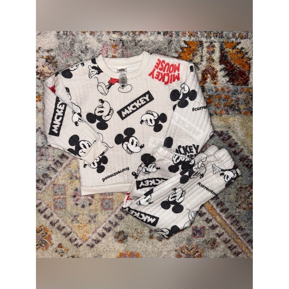 Disney White and Black Nightwear